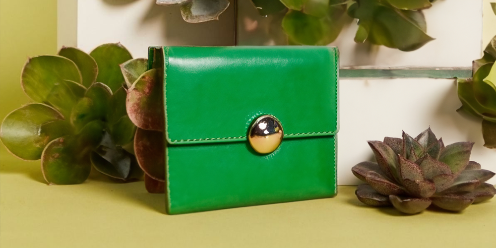 Leather Wallets and Sustainability: Natural and Eco-Friendly Options