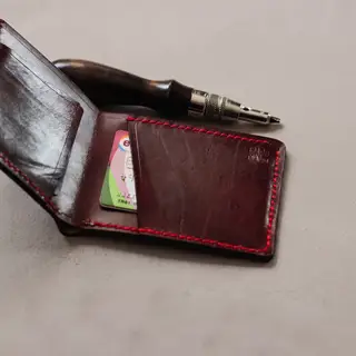 Minimalist Slim Mens Leather Wallet